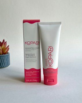 Крем для обличчя відновлюючий з екстрактом Алое, кокосом і маслом ши, Coconut Face Cream wuth Shea Butter + Organic Aloe, Kopari, США, 75 мл 851989006091 фото