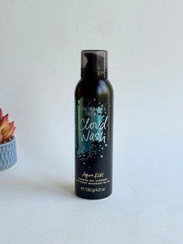 Повітряна пінка-мус для очищення обличчя, Cloud Wash Foaming Gel Cleanser Aqua Kiss, Victoria`s Secret, США 667548122931 фото